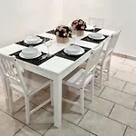 Pretty Space 100metri Da Stazione Apartment Milan
